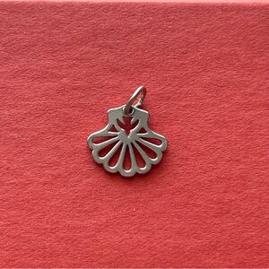 Retired James Avery Baptismal Open Shell Dove Charm